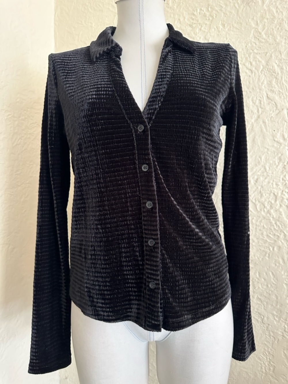 Sanctuary Black Velvet  Ribbed Button Front Collared Blouse NWT Medium